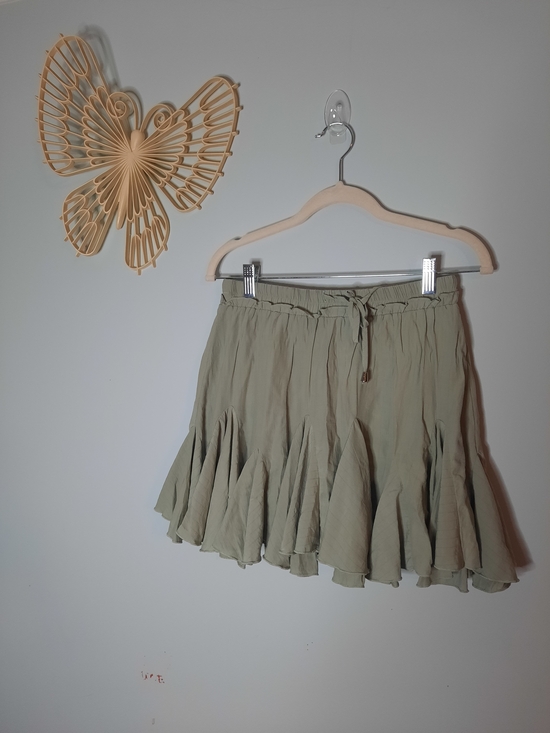 entro Dresses & Skirts - Sz Small, Light Sage Green Ruffle Hem Mini Skirt, Flowy, Flirty, Summer, Spring